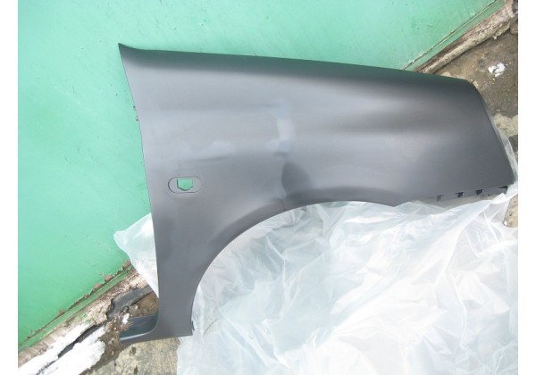 крило праве переднє пластикове Renault Clio II (01-05), Symbol (02-08)